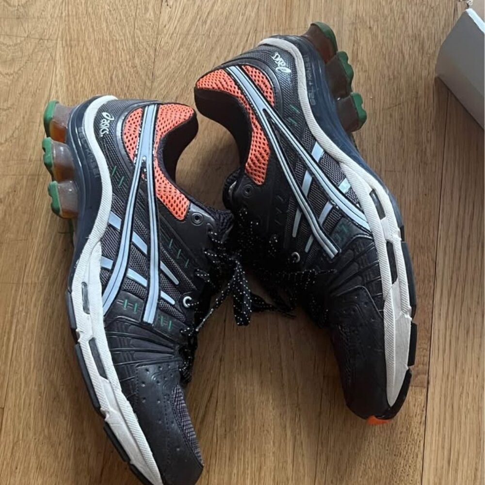 Asics Gel Kinsey OG size 11 USA sneakers